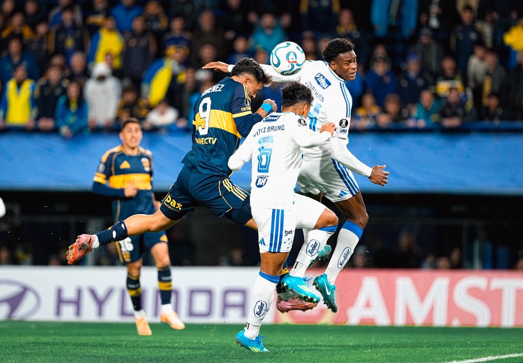 Boca Juniors empata com Cruzeiro na Bombonera e decidirá vaga na última rodada